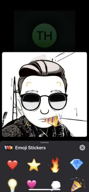 صورة لـ كيفية استخدام Group FaceTime على الـ Mac أو iPhone أو iPad للمكالمات الجماعية | FaceTime_using_multiple_effects_on_iPhone_310x671-iiVGBTfs-DzTechs