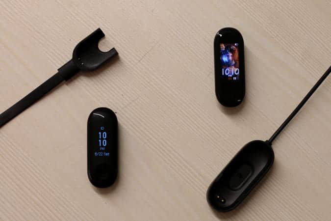 صورة لـ مراجعة Mi Smart Band 3i – هل هو أفضل سوار متوسط السعر لتتبع اللياقة البدنية؟ | charging_dock-6wqQBKfs-DzTechs