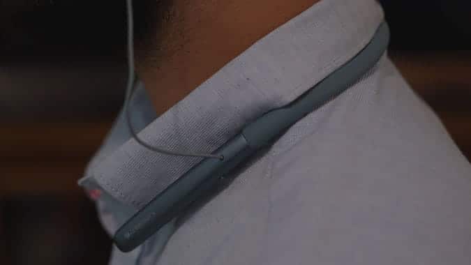 صورة لـ مراجعة السماعات اللاسلكية Zebronics Zeb-Soul التي توضع حول الرقبة – هل تستحق الشراء؟ | neckband_rest_around_nec-qG0A7Mfs-DzTechs