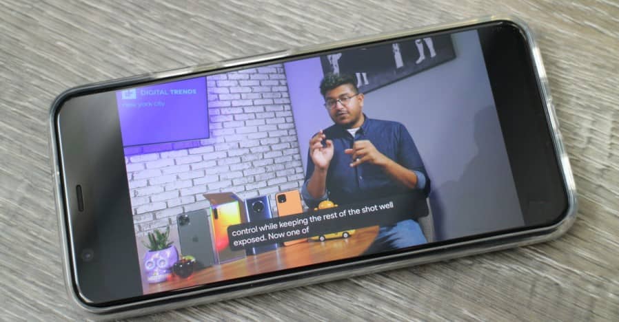 صورة لـ أفضل الطرق للحصول على ترجمة الأفلام والفيديوهات بشكل تلقائي (2023) | android_10_live_caption_1200x630_c_ar1.91-8cjb3egs-DzTechs
