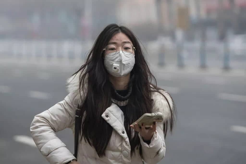 صورة لـ أفضل التطبيقات ومواقع الويب للتحقق من جودة الهواء في أي مكان | gettyimages_1081751082-Eh4SdQfs-DzTechs