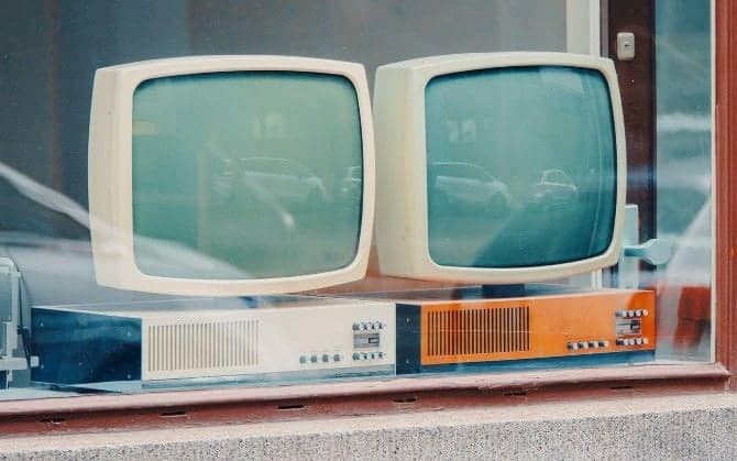 صورة لـ ماذا تفعل بشاشات الكمبيوتر القديمة: مجموعة من الأفكار المُفيدة | 1ekuTs9bW_aAvJKVeTzYGmg-DzTechs