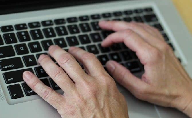 صورة لـ أفضل مواقع الويب لتعلم الكتابة السريعة باللمس على الكمبيوتر دون النظر إلى لوحة المفاتيح | 1fy0TzT8LxfrfBp3XRwbZiw-DzTechs