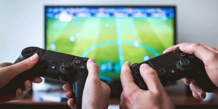 صورة لـ مقارنة بين الألعاب المادية والألعاب الرقمية: أيهما أفضل للشراء؟ | 19JIqRKc7Wi-k8w_W_YzDAw-DzTechs