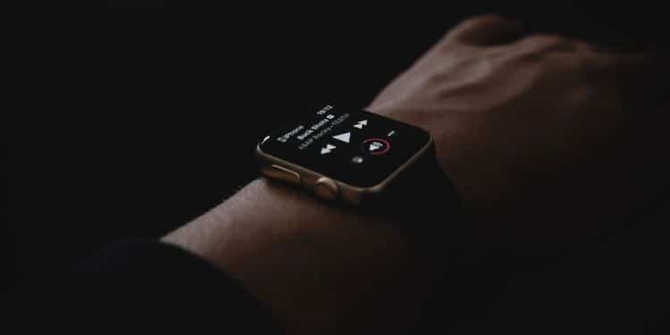 صورة لـ أهم الميزات التي نريد رؤيتها مع Apple Watch Series 7 | 1E_gccOTTObgOHLn32cmyvQ-DzTechs