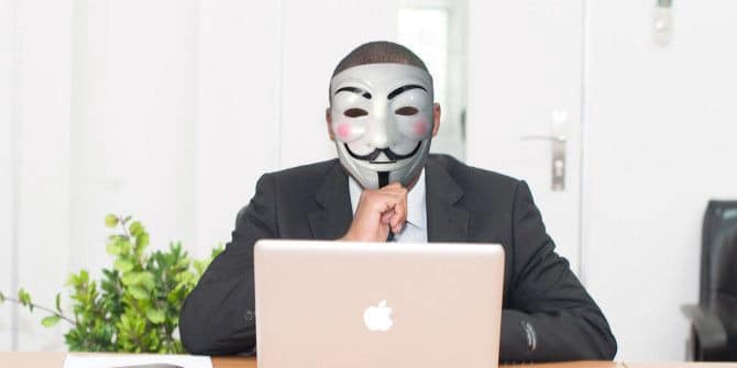 صورة لـ أكثر الأسباب التي لا يُمكن إنكارها التي تجعلك تحتاج إلى إخفاء الهوية عبر الإنترنت | 1agoYbzeZCJMZMN9UuqvV-A-DzTechs
