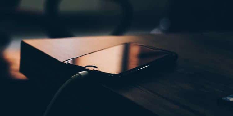 صورة لـ إليك سبب توقف iPhone الخاص بك عن الشحن عند 80% | 1lFXbeo1Sz2HlDtk2sBMYuQ-DzTechs