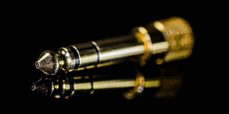 صورة لـ بعض الأسباب التي تجعل السماعات السلكية أفضل من السماعات اللاسلكية | 1eYFZ_TSqw09Ik7_63OZrSw-DzTechs