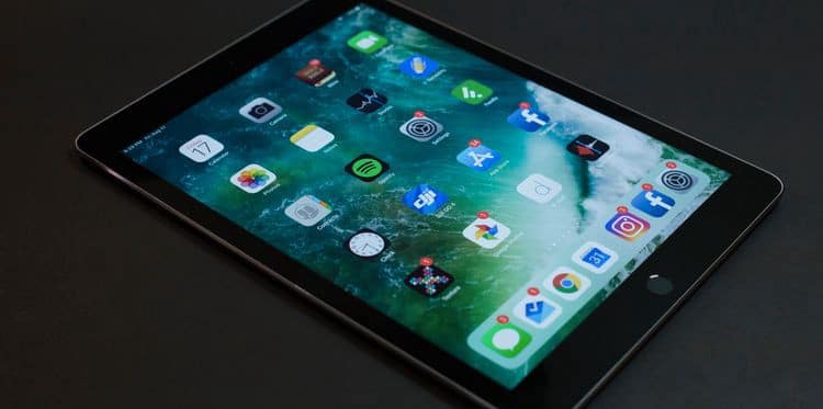 صورة لـ أهم المواصفات التي يجب التحقق منها قبل شراء جهاز لوحي جديد | 1vPPHv1AaF8kqrQio91kUYg-DzTechs