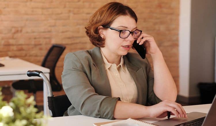 صورة لـ أفضل النصائح التي يُمكنك استخدامها لجذب المزيد من العملاء كعامل مُستقل | 1D9XmyynVg0XUyZRfqxYwEQ-DzTechs