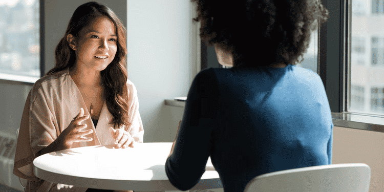 صورة لـ بعض علامات التحذير التي يبحث عنها مدير التوظيف عند تعيين المُرشحين | 1O-jaiLHFaKKLQLJIVTFeuQ-DzTechs