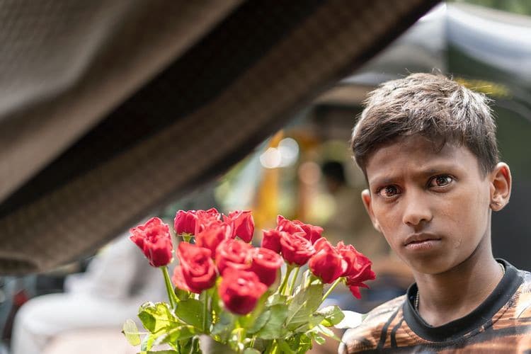 صورة لـ إيجابيات وسلبيات التصوير واسع الزاوية في تصوير الشوارع | 1QKgBso5mE2GccndOWE-SfA-DzTechs