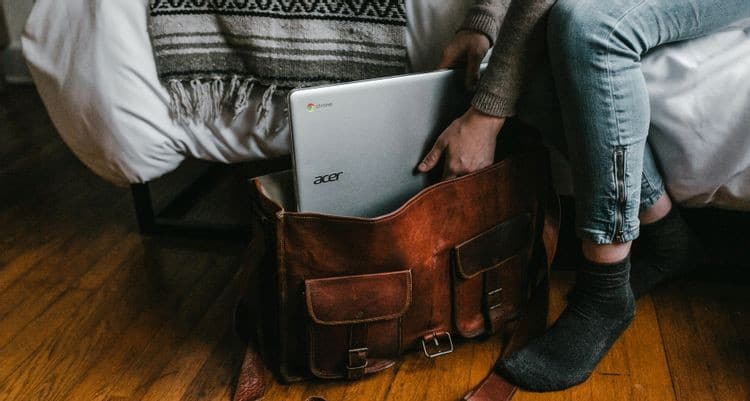 صورة لـ أهم النصائح لحماية الكمبيوتر المحمول أثناء السفر | 1-gQL6fFOxLW__DwJp8Jmfw-DzTechs