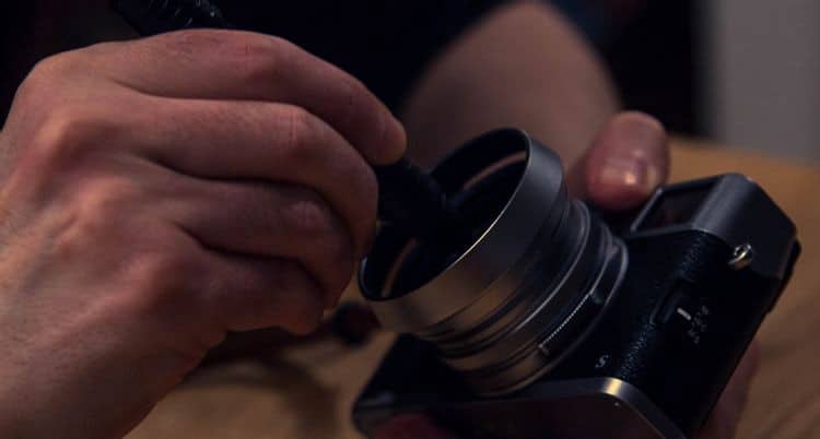 صورة لـ كيفية تنظيف ومنع ظهور الفطريات على عدسة الكاميرا | 1mJAtAi0gvX61SxKZmHNIYQ-DzTechs