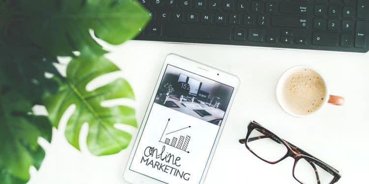 صورة لـ أفضل الخطوات لتصبح مطور ناجح للواجهات الخلفية كعامل مُستقل | 1uynpmuK1gA4cZyG6x9LhWA-DzTechs