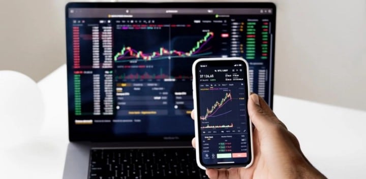 صورة لـ ما هو علم النفس التجاري؟ وكيف يُؤثر على تداولك بالعملات المشفرة؟ | 1V8krVpj49Yw_vfKGWMxLIQ-DzTechs