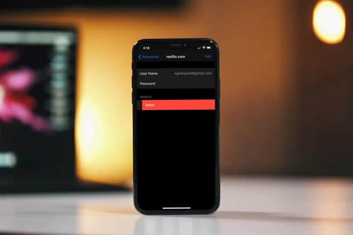 صورة لـ كيفية العثور على كلمات السر المحفوظة وتحريرها وحذفها على الـ iPhone | 1cJl1QhrxN8p1Do3lw4-lJA-DzTechs