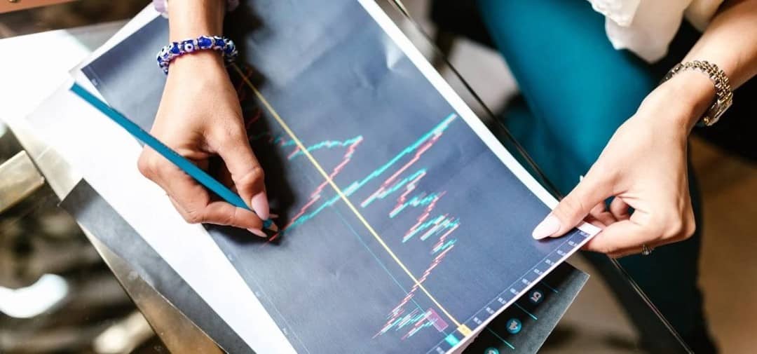 صورة لـ ما هو علم النفس التجاري؟ وكيف يُؤثر على تداولك بالعملات المشفرة؟ | 1ppdxToEnYFYfZuF9nwoWWA-DzTechs