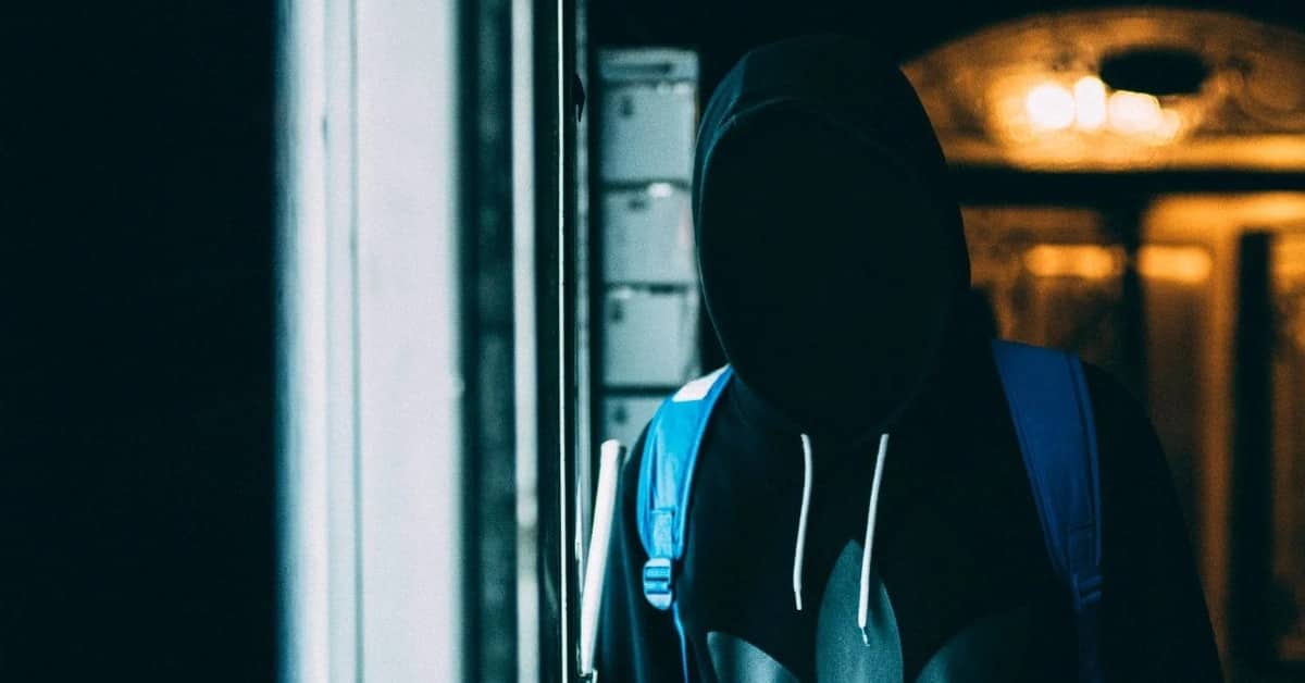 صورة لـ هل هذا رمز مُميز احتيالي؟ إليك كيفية التعرف على الرمز المُميز الاحتيالي في دقائق | 1EsTb2GmJwDmr60eIF-Wfaw-DzTechs