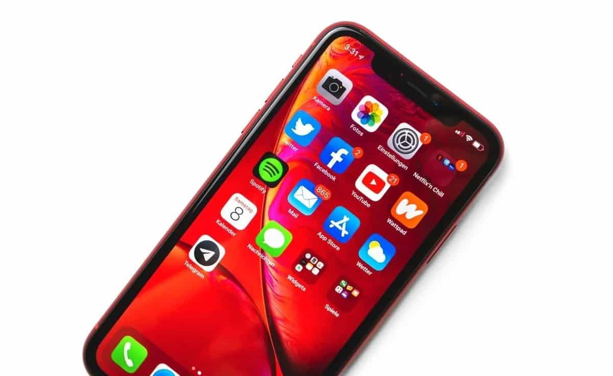 صورة لـ الأخطاء الشائعة التي يرتكبها كل مستخدم جديد لـ iPhone | 1cNtnBsUSnlLfc-CcAUX5Dg-DzTechs