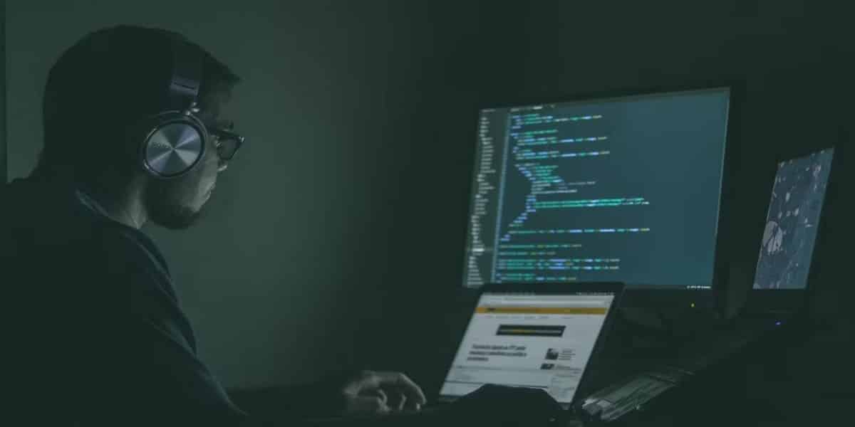 صورة لـ ما هي تحليلات سلوك المستخدم والكيان (UEBA)؟ | 1BFIo0Segscu9qFAGghMsTg-DzTechs