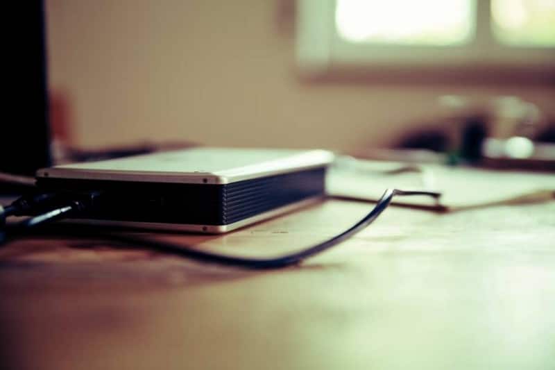 صورة لـ كيفية توصيل القرص الصلب والحصول على البيانات منه بهذه الطرق | 1n-_vAfad2RqIiJtnIqhmA-DzTechs