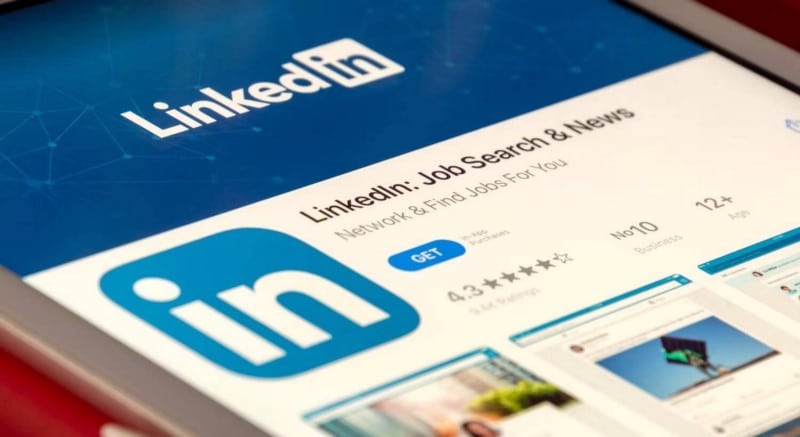 صورة لـ هل تحتاج إلى مُضيف مُشارك للبودكاست التالي؟ إليك أفضل الأماكن للبحث فيها | 1e4rGxXa9kh0-9_X818-lxQ-DzTechs