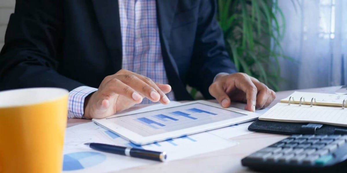 صورة لـ أفضل المسارات الوظيفية التي تُساعد الانطوائيين | 1JW4Si2qmEQHOeUx7F8MxeQ-DzTechs