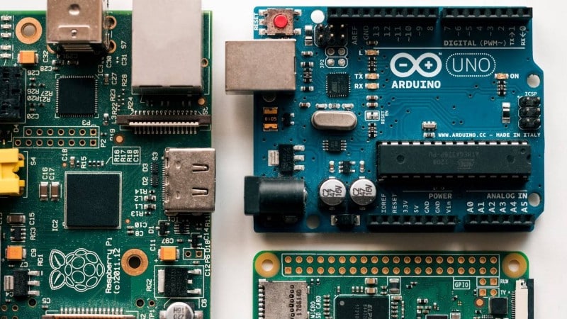 صورة لـ مقارنة بين Arduino و Raspberry Pi: ما هي لوحة التطوير المُناسبة لك؟ | 1OkO3CWBvHcgO5FBpyYxMfQ-DzTechs
