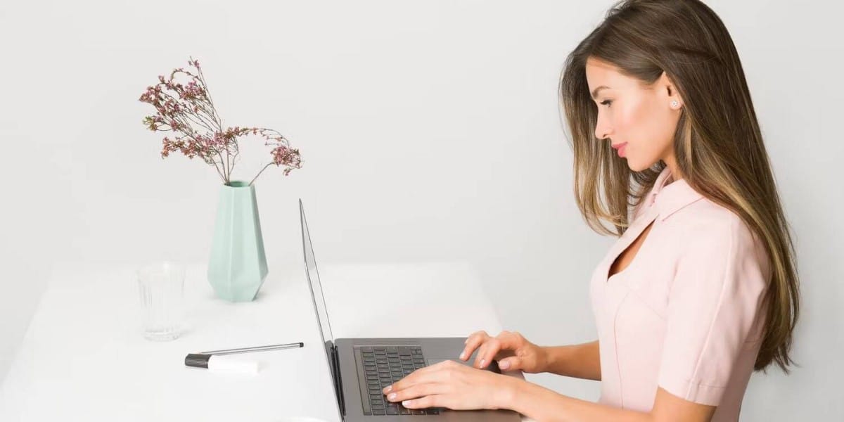 صورة لـ أفضل المسارات الوظيفية التي تُساعد الانطوائيين | 1Up-UzvA_aeccdicMEE1dvw-DzTechs