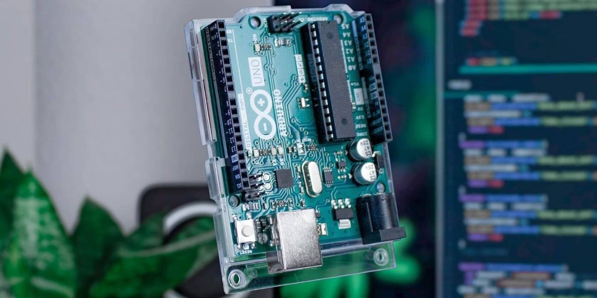 صورة لـ مقارنة بين Arduino و Raspberry Pi: ما هي لوحة التطوير المُناسبة لك؟ | 1cStIVDTaKr__uUyaNkDB4Q-DzTechs