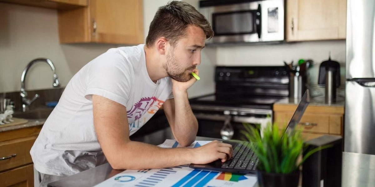 صورة لـ كيف تُصبح محلل أبحاث السوق: الدليل النهائي | 1zS5LS2JYEFoDVgvjpQ-eDw-DzTechs