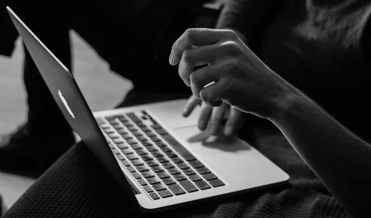 صورة لـ طرق تجعل الـ MacBook الخاص بك يدوم لأطول فترة مُمكنة | 1GAXifC1eNXd6WDcR2PMkxw-DzTechs