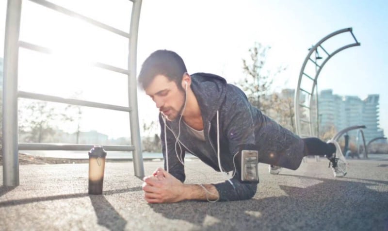 صورة لـ ما هي المبالغة في الحضور الرقمي وكيف يُمكنك التغلب عليه؟ | 1E_CsN2XNcKSt0QYtP1F6dw-DzTechs