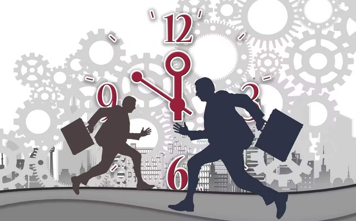 صورة لـ ما هي المبالغة في الحضور الرقمي وكيف يُمكنك التغلب عليه؟ | 1_qHWaVCOyA_UexeRPolWUw-DzTechs