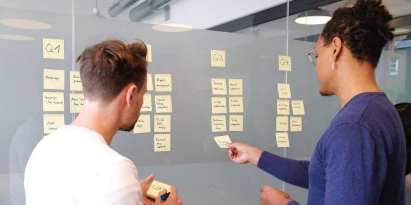 صورة لـ من هو مدير المنتج؟ إليك كيف يُمكنك أن تصبح واحدًا | 1fbI-G75NlZ90Rmz1g5CUIg-DzTechs