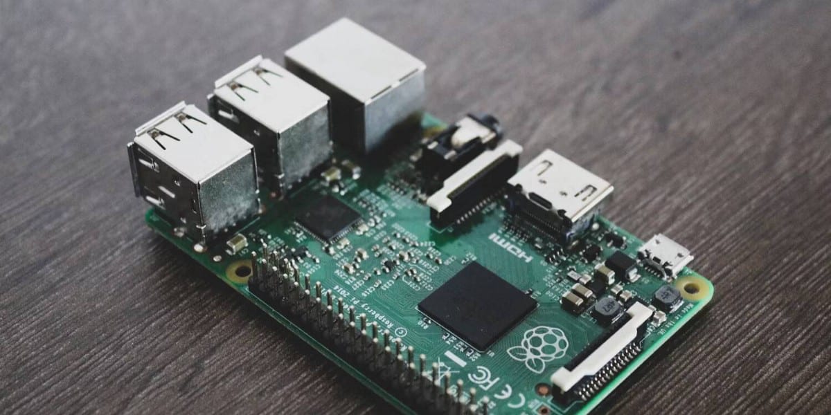 صورة لـ طرق يُمكن لـ Raspberry Pi 5 أن يتحسن بها مقارنةً بـ Raspberry Pi 4 | 1x7KJ3e04RErL4BN5k7_KPg-DzTechs