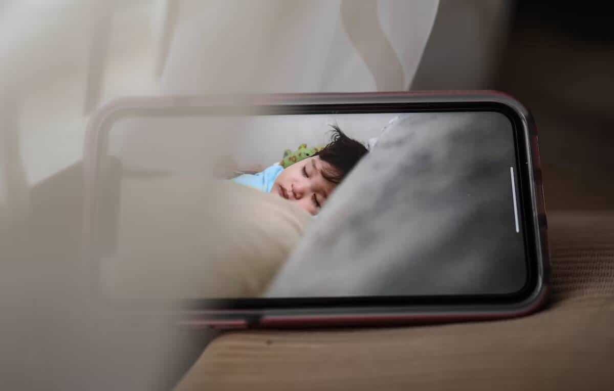 صورة لـ أشياء رائعة يُمكنك القيام بها مع الـ iPhone القديم | 1Y2t__t5WVKb7v6qOD_mrbA-DzTechs