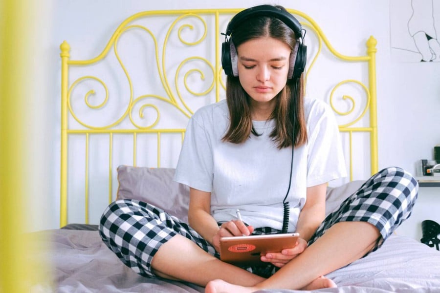 صورة لـ الأنشطة الإبداعية التي يُمكن أن تُعزز صحتك العقلية | 11DQNKLX3ZzfEmzsKACgBLQ-DzTechs