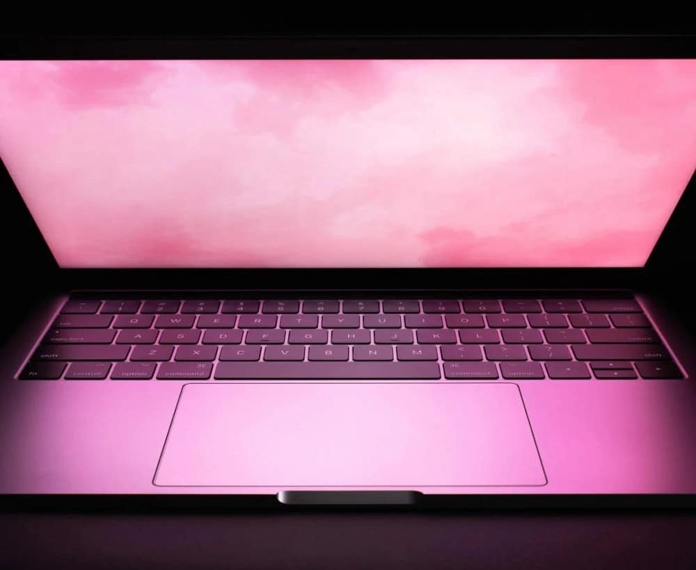 صورة لـ طرق إصلاح تحول شاشة Windows إلى اللون الوردي أو الأرجواني | 1BviBwUJVwKKHZ6V12Tx6jQ-DzTechs