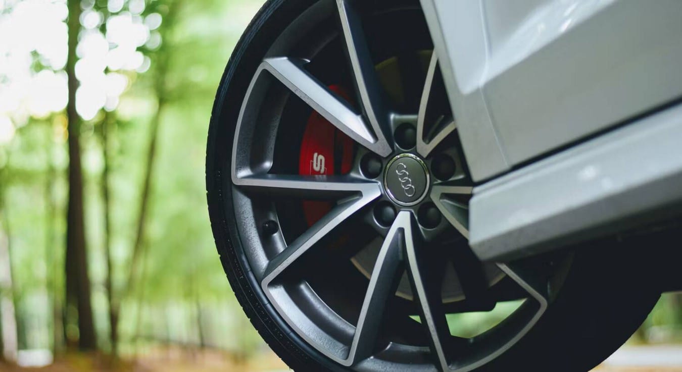 صورة لـ بعض الطرق التي تُعتبر بها السيارات الكهربائية ضارة بالبيئة | 1HwRG2SyIXy6hbD1vlZptdA-DzTechs