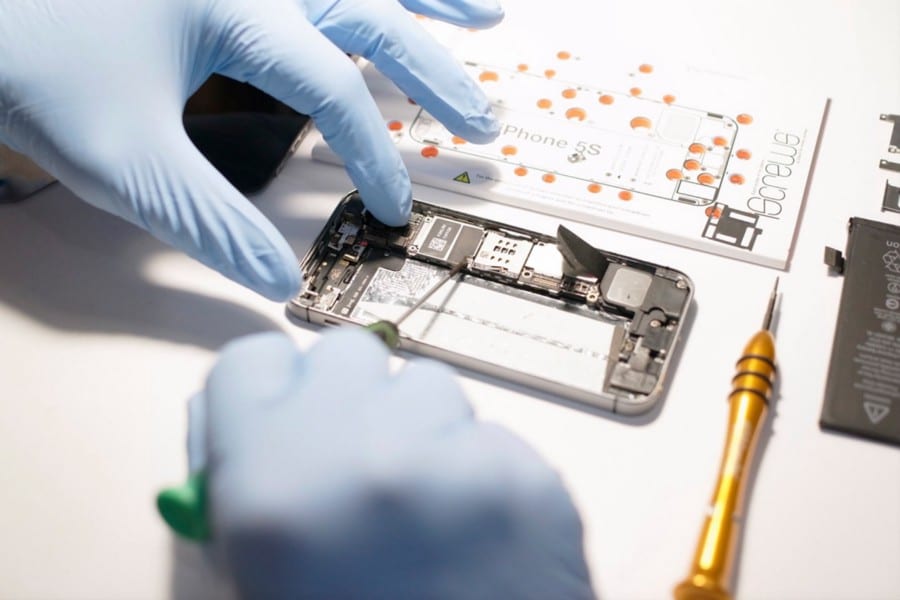 صورة لـ كيفية تأمين هاتف Android الخاص بك قبل إرساله للإصلاح | 1f1e3BupAY8D2Yr4lr92ogw-DzTechs