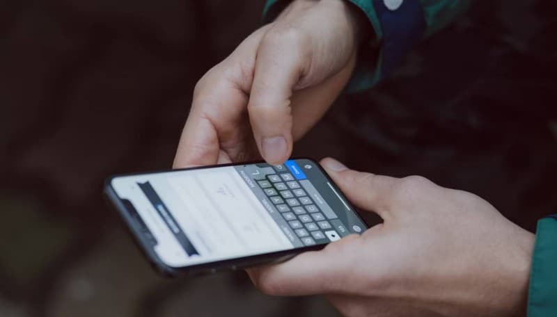 صورة لـ ما هو الدفاع عن مخاطر الأجهزة المحمولة؟ كيف تُحافظ على أمان هاتفك الذكي | 1Ynu7sle70lz1e7XUmjcZwQ-DzTechs