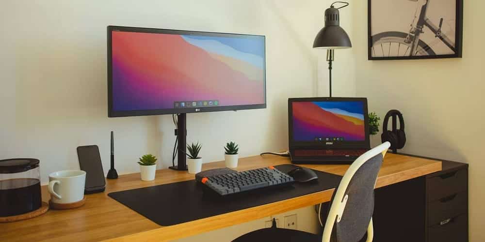 صورة لـ أسباب احتياجك إلى حصيرة مكتب كاملة الحجم | 1403qcg9rav55cNsf6ccJLA-DzTechs