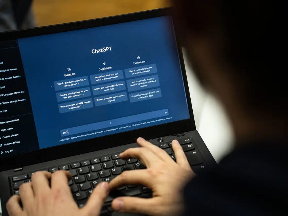 صورة لـ كيف تكتب الخطاب التقديمي لوظيفة ما باستخدام ChatGPT | 1pnecCucGNTUPbjEFy58DdA-DzTechs