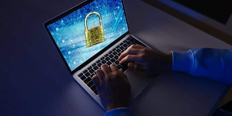 صورة لـ مقارنة بين ExpressVPN و CyberGhost: ما هي أفضل خدمة VPN؟ | 1q0jKVIgjTRgNdfXU2w6yAA-DzTechs