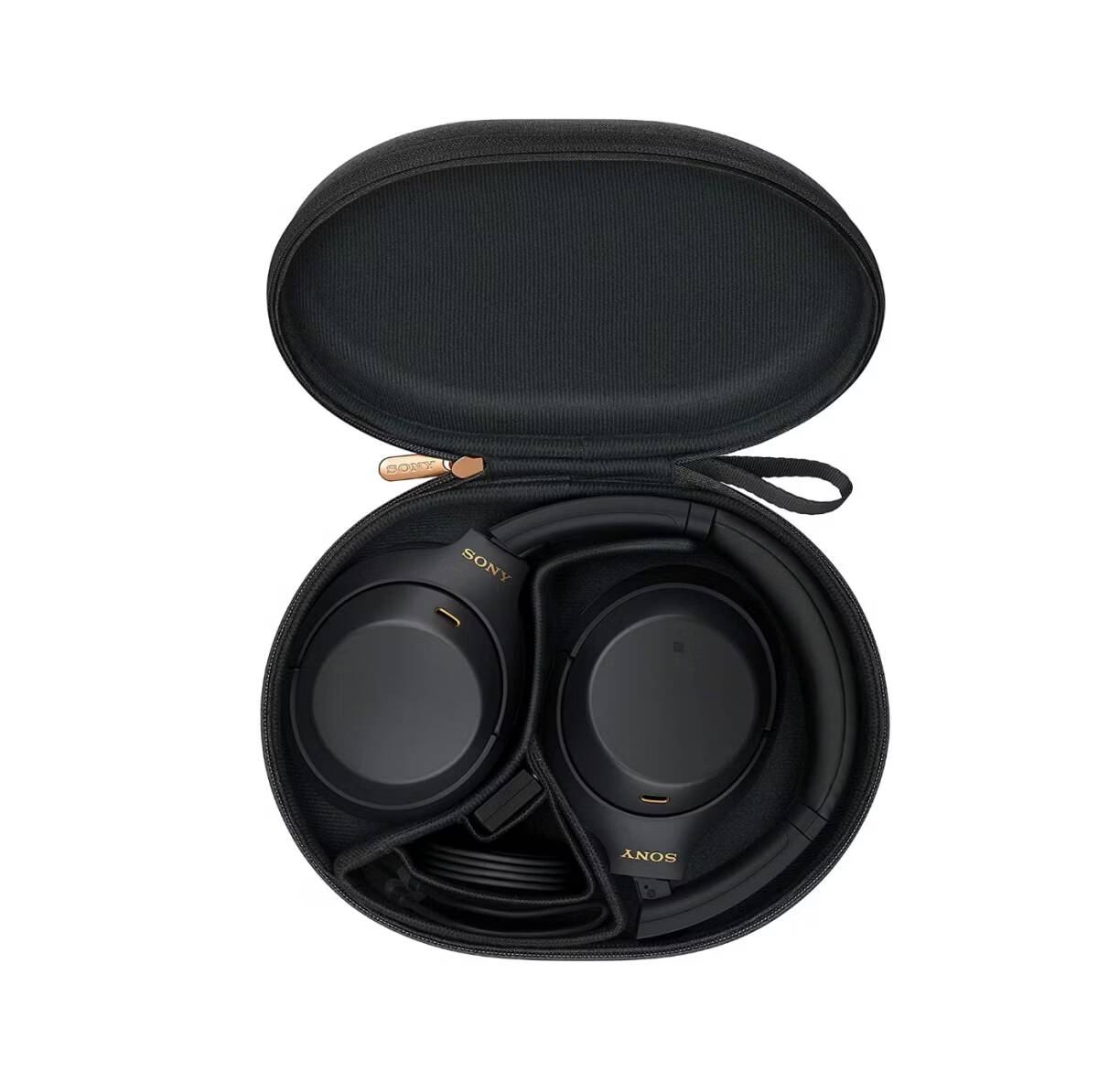 صورة لـ أفضل الأدوات التقنية المكتبية للمساعدة على استخراج إبداعك | sony-wh-1000xm4-carry-case.avif_