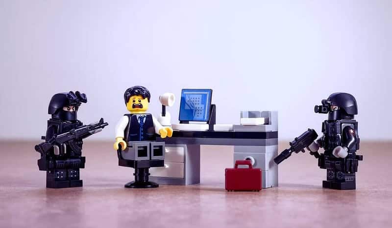 صورة لـ هل استخدام الذكاء الاصطناعي في الأمن السيبراني يجعل العالم أكثر أمانًا؟ | 19EkGzd08LolAMd0ADcMDqw-DzTechs