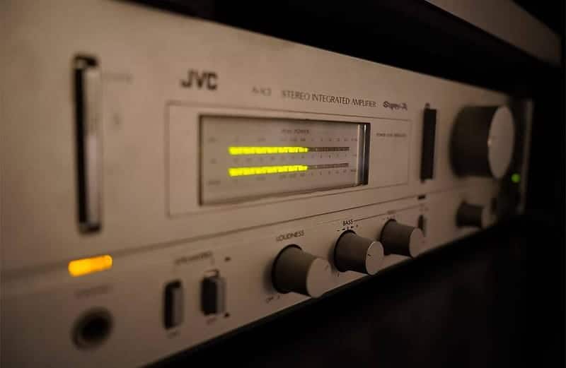 صورة لـ البدء في إنشاء مسرح منزلي مثالي باستخدام هذه الأساسيات | 19P7eKkVZ-trPYQdiAYWsfg-DzTechs