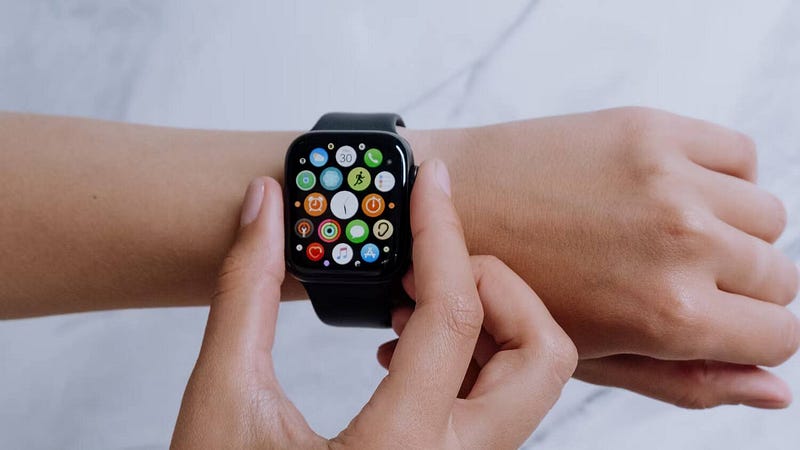 صورة لـ الطرق التي يُمكن أن يُحدث بها ChatGPT ثورة في الساعات الذكية | 1ACcbpPKgCDQjQBM4IM1Osw-DzTechs